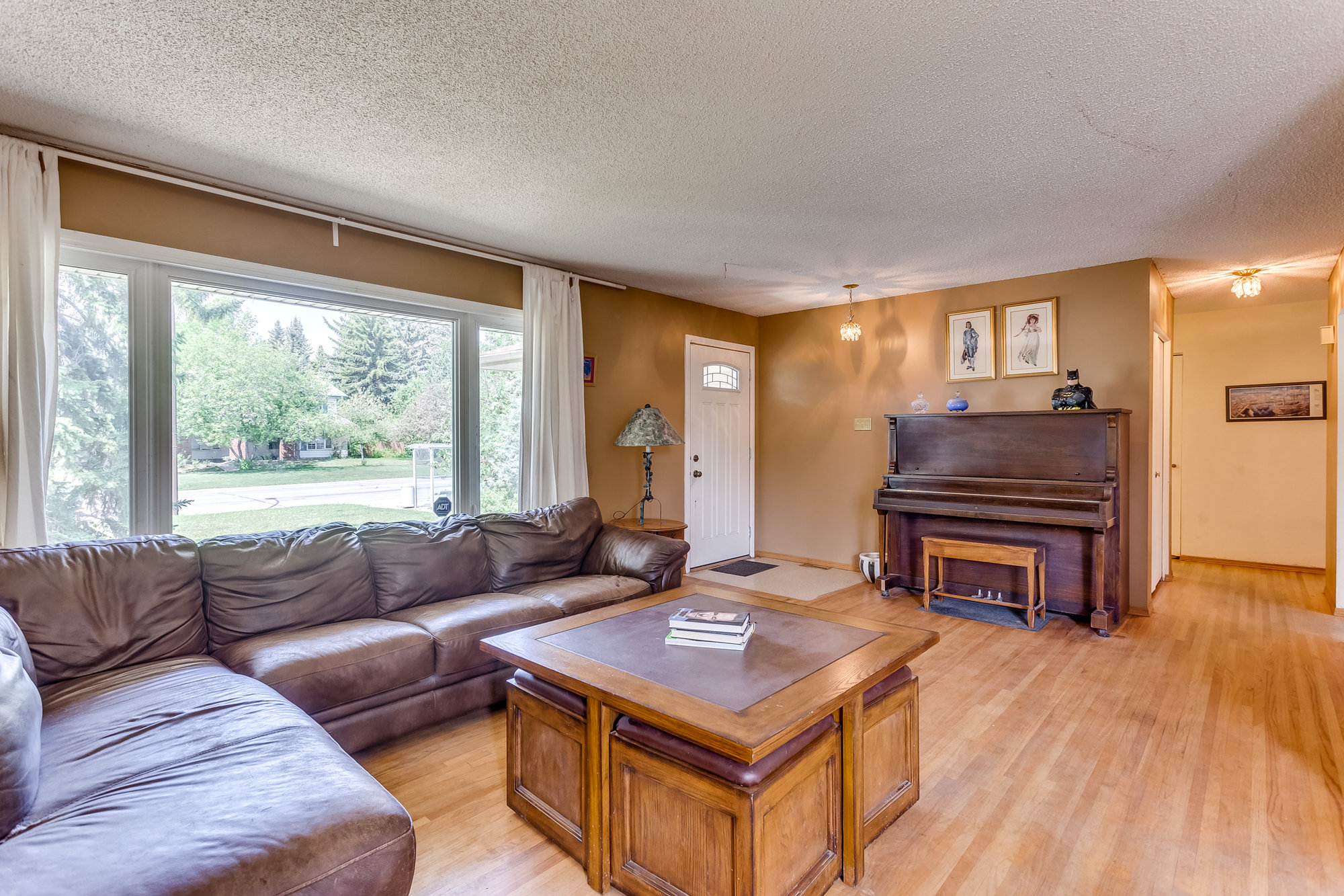 812 Acadia Drive Southeast REP Calgary Homes